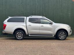 Nissan Navara 2.3 dCi Tekna Auto 4WD Euro 6 4dr at 11th