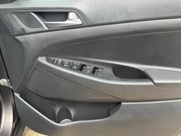 Hyundai TUCSON 1.7 CRDi Blue Drive SE Nav Euro 6 (s/s) 5dr at 34th