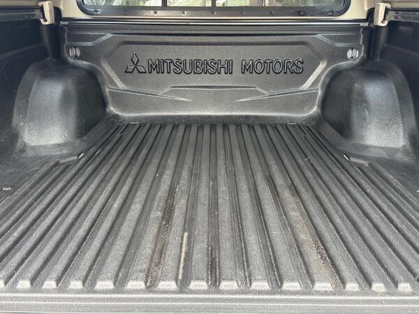 Mitsubishi L200 2.4 DI-D DC Barbarian Auto 4WD Euro 6 4dr