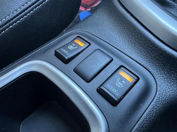 Nissan Navara 2.3 dCi Tekna 4WD Euro 6 (s/s) 4dr