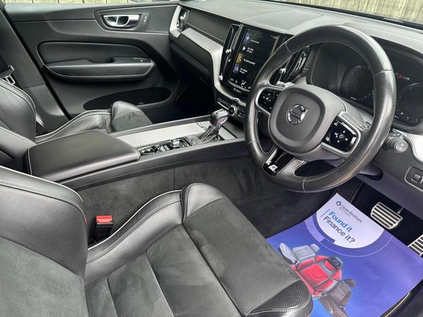 Volvo XC60 2.0 D4 R-Design Pro Auto AWD Euro 6 (s/s) 5dr
