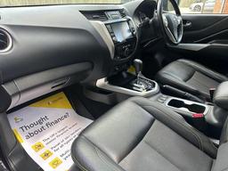 Nissan Navara 2.3 dCi N-Guard Auto 4WD Euro 6 4dr at 4th