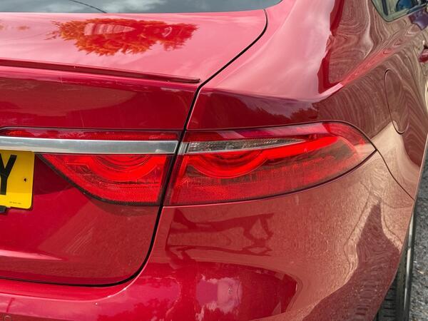 Jaguar XF 2.0d R-Sport Auto Euro 6 (s/s) 4dr
