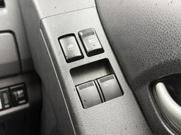Isuzu D-Max 1.9 TD Yukon 4WD Euro 6 2dr at 27th