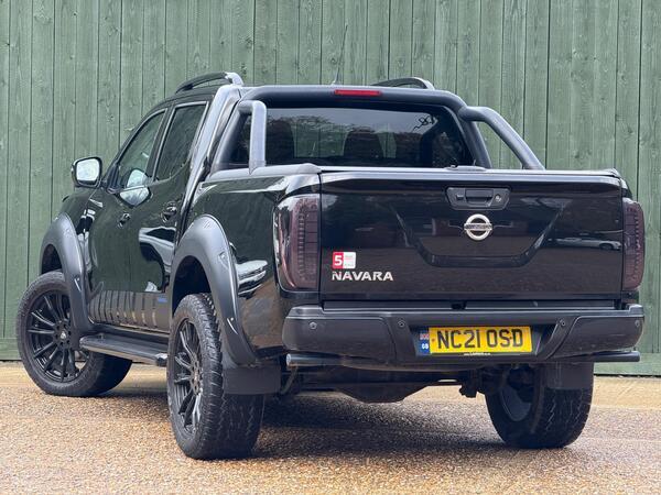 Nissan Navara 2.3 dCi N-Guard Auto 4WD Euro 6 4dr