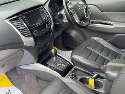 Mitsubishi L200 2.4 DI-D DC Barbarian Auto 4WD Euro 6 4dr at 12th