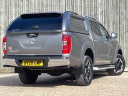Nissan Navara 2.3 dCi Tekna 4WD Euro 6 (s/s) 4dr at 3th