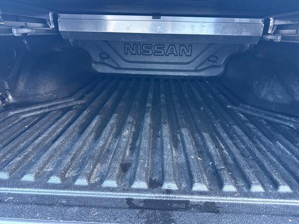 Nissan Navara 2.3 dCi N-Guard Auto 4WD Euro 6 4dr
