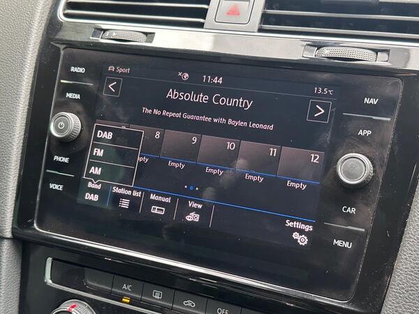 Volkswagen Golf 1.5 TSI EVO R-Line DSG Euro 6 (s/s) 5dr