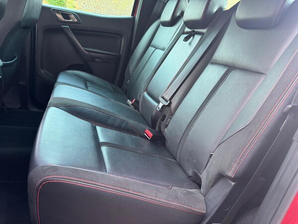 Ford Ranger 2.0 EcoBlue Stormtrak Pickup Double Cab 4dr Diesel Auto 4WD Euro 6 (s/s) (213 ps)