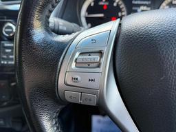 Nissan Navara 2.3 dCi Tekna Auto 4WD Euro 6 4dr at 26th