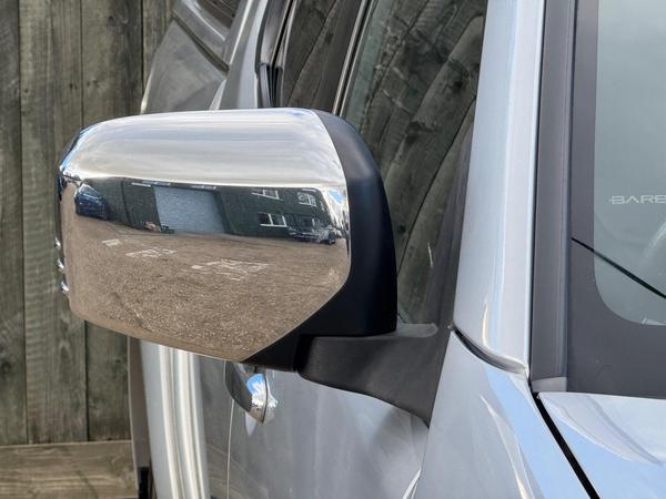 Mitsubishi L200 2.5 DI-D Barbarian 4WD Euro 5 4dr (LB)