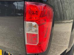 Nissan Navara 2.3 dCi Acenta 4WD Euro 6 (s/s) 4dr at 44th