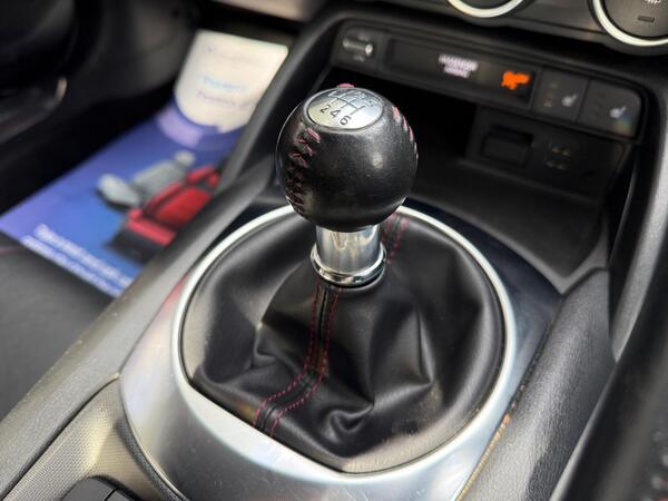 Mazda MX-5 RF 1.5 SKYACTIV-G Sport Nav Euro 6 2dr