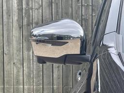Nissan Navara 2.3 dCi Tekna Auto 4WD Euro 6 4dr at 30th