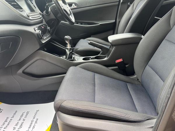 Hyundai TUCSON 1.7 CRDi Blue Drive SE Nav Euro 6 (s/s) 5dr