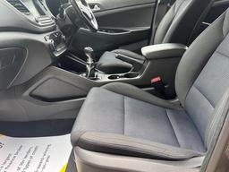 Hyundai TUCSON 1.7 CRDi Blue Drive SE Nav Euro 6 (s/s) 5dr at 45th