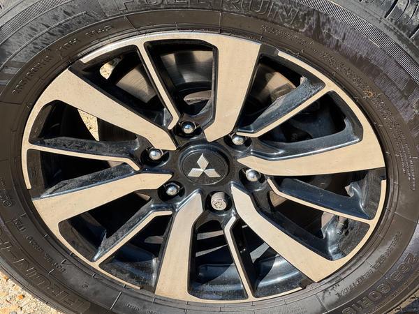 Mitsubishi Shogun Sport 2.4D 4 Auto 4WD Euro 6 5dr