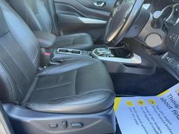 Nissan Navara 2.3 dCi Tekna Auto 4WD Euro 6 4dr at 37th