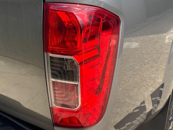 Nissan Navara 2.3 dCi N-Guard Auto 4WD Euro 6 4dr
