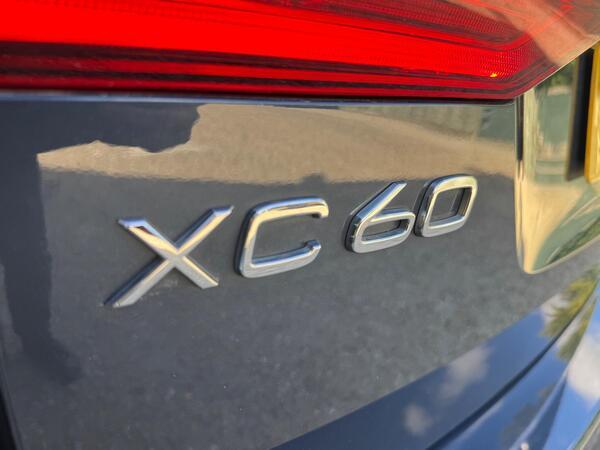 Volvo XC60 2.0 T4 Edition Auto Euro 6 (s/s) 5dr