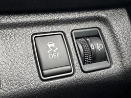 Nissan Navara 2.3 dCi Acenta 4WD Euro 6 (s/s) 4dr at 40th