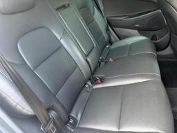 Hyundai TUCSON 1.6 GDi Premium Euro 6 (s/s) 5dr at 20th
