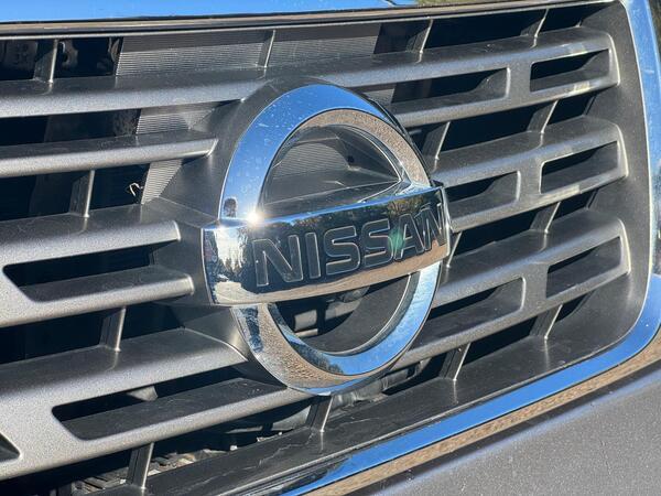 Nissan Navara 2.3 dCi Tekna 4WD Euro 6 (s/s) 4dr