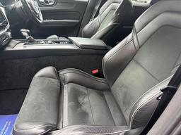 Volvo XC60 2.0 D4 R-Design Pro Auto AWD Euro 6 (s/s) 5dr at 42th
