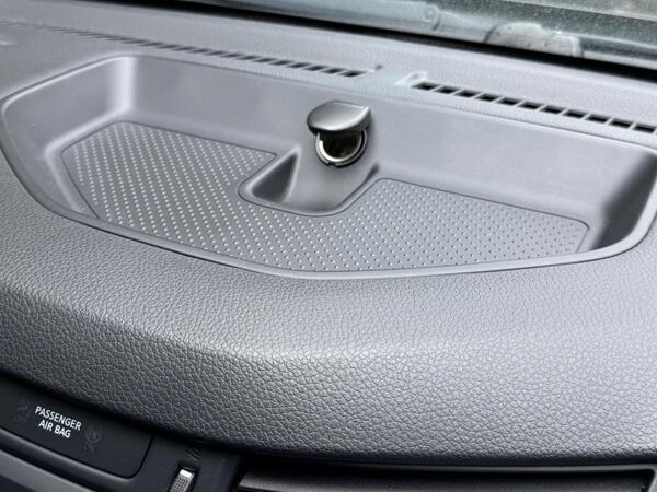 Nissan Navara 2.3 dCi N-Guard Auto 4WD Euro 6 4dr