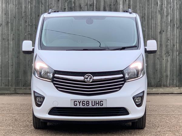 Vauxhall Vivaro 1.6 CDTi 2900 BiTurbo ecoTEC Limited Edition Nav Crew Van L2 H1 Euro 6 (s/s) 5dr (6 Seat)