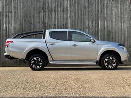 Mitsubishi L200 2.4 DI-D DC Barbarian 4WD Euro 6 4dr at 14th