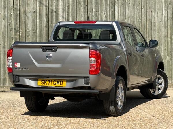 Nissan Navara 2.3 dCi Acenta 4WD Euro 6 (s/s) 4dr
