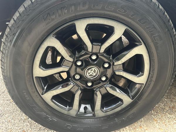 Toyota Hilux 2.8 D-4D Invincible X 4WD Euro 6 (s/s) 4dr