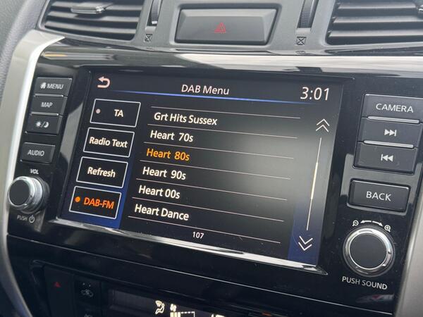 Nissan Navara 2.3 dCi N-Guard Auto 4WD Euro 6 4dr