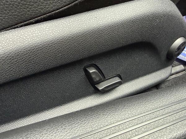 Mercedes-Benz C Class 2.0 C300 AMG Line (Premium) G-Tronic+ Euro 6 (s/s) 2dr