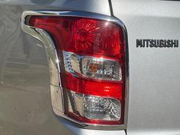 Mitsubishi L200 2.4 DI-D DC Barbarian Auto 4WD Euro 6 4dr at 47th