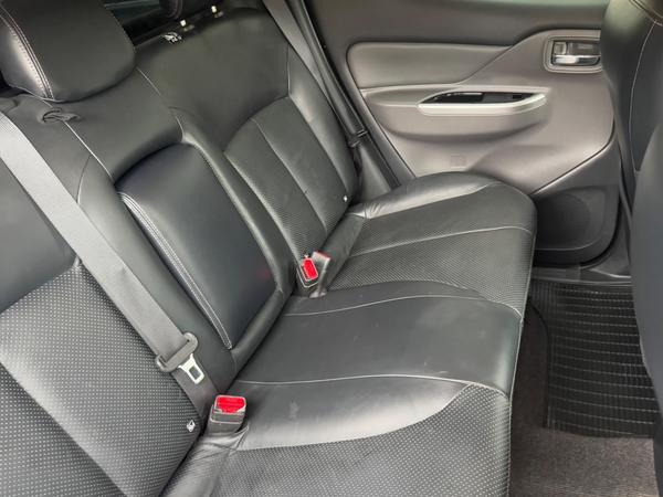 Mitsubishi L200 2.4 DI-D DC Warrior Auto 4WD Euro 6 4dr