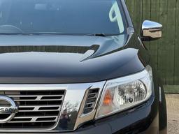 Nissan Navara 2.3 dCi Acenta+ 4WD Euro 6 (s/s) 4dr at 25th