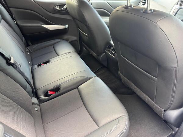 Nissan Navara 2.3 dCi N-Guard Auto 4WD Euro 6 4dr