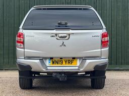 Mitsubishi L200 2.4 DI-D DC Barbarian 4WD Euro 6 4dr at 15th