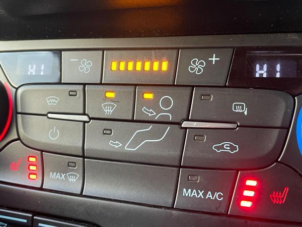 Ford Transit Connect 1.5 200 EcoBlue Sport L1 Euro 6 (s/s) 5dr