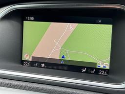 Volvo V40 2.0 D3 R-Design Edition Auto Euro 6 (s/s) 5dr at 3th