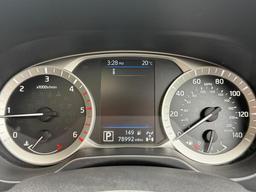 Nissan Navara 2.3 dCi N-Guard Auto 4WD Euro 6 4dr at 27th