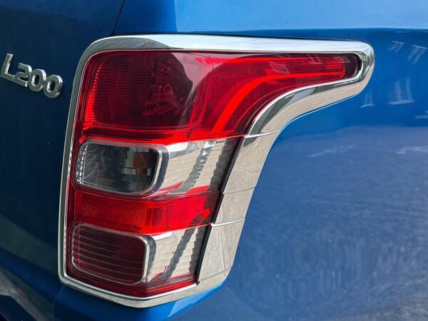 Mitsubishi L200 2.4 DI-D DC Barbarian 4WD Euro 6 4dr