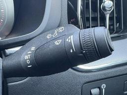 Volvo XC60 2.0 D4 R-Design AWD Euro 6 (s/s) 5dr at 45th