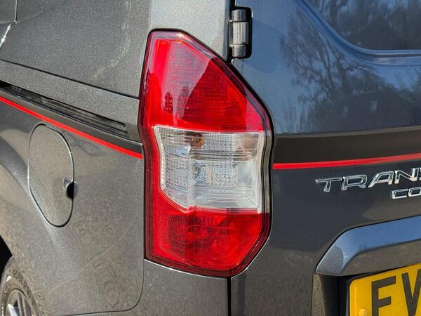 Ford Transit Courier 1.5 TDCi Sport L1 Euro 6 5dr