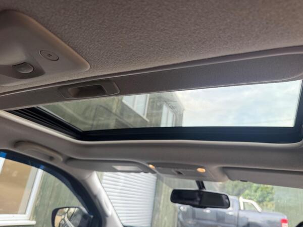 Nissan Navara 2.3 dCi N-Guard Auto 4WD Euro 6 4dr