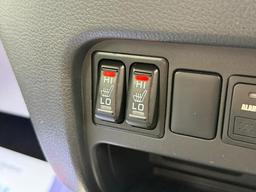 Mitsubishi L200 2.4 DI-D DC Barbarian Auto 4WD Euro 6 4dr at 29th