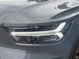 Volvo XC40 2.0 B4 MHEV R-Design Pro Auto Euro 6 (s/s) 5dr at 45th